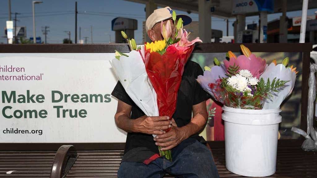 California's New Law Keeps Street Vendors Safe from Immigration Agents – Find Out How!