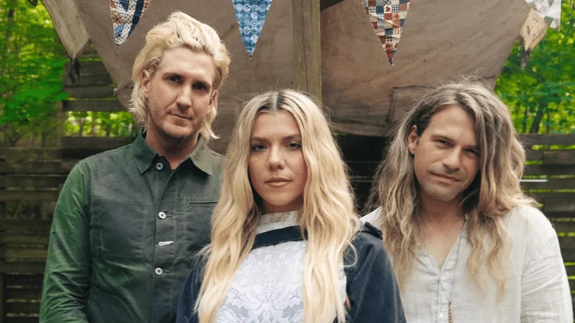 Country Shakeup: Reid Perry’s Exit Leaves Kimberly As The Band Perry’s Sole Original Member!