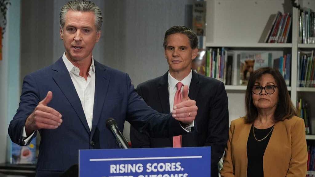 California's Reparations Rollercoaster: Agreements, Vetoes, and a Whole Lotta Drama!
