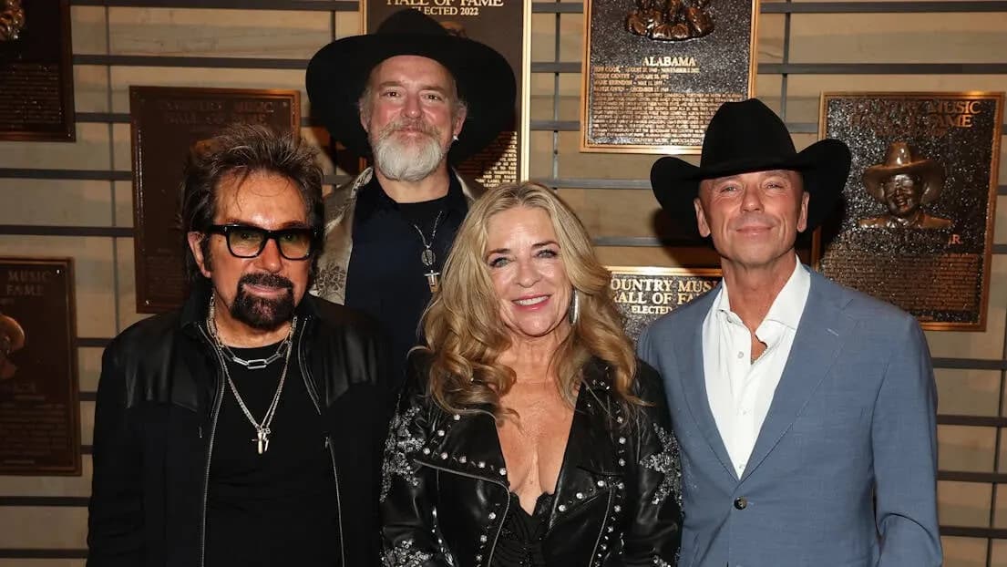 Three Country Legends: One Night, Infinite Emotion at the Hall of Fame