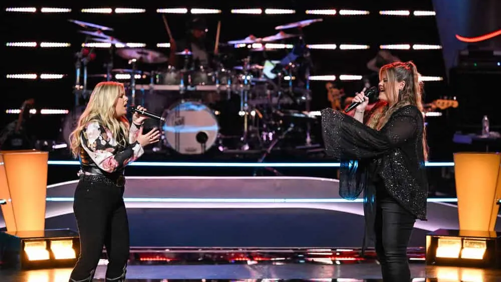 Who Will Survive the Voice Battle? A Carrie Underwood Classic Stirs Up Drama!