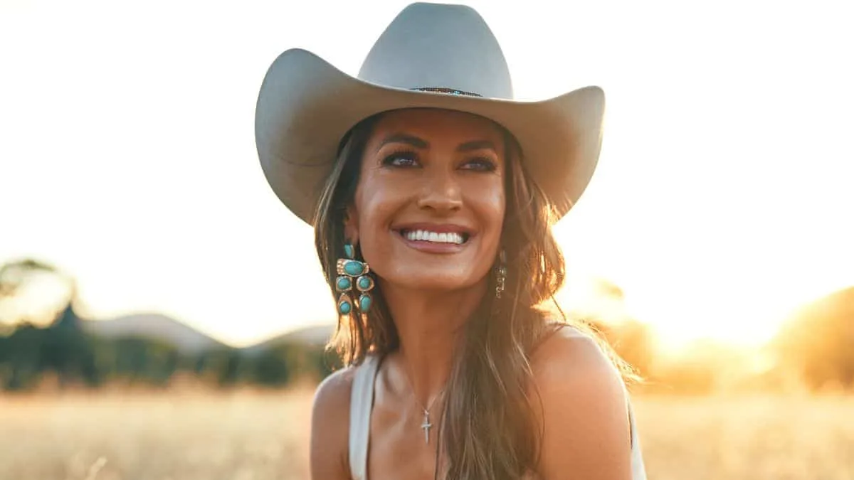 California Roots Meet Country Beats: Annie Bosko's Rise with 'California Cowgirl'