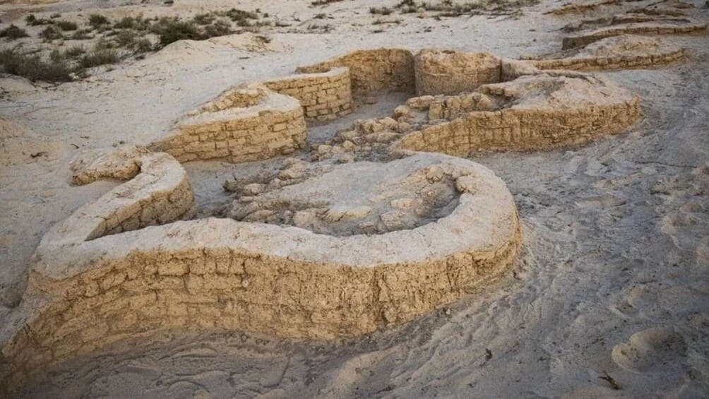 Unearthed: The Fortress in Egypt That Defied Time and Sandy Encroachment!