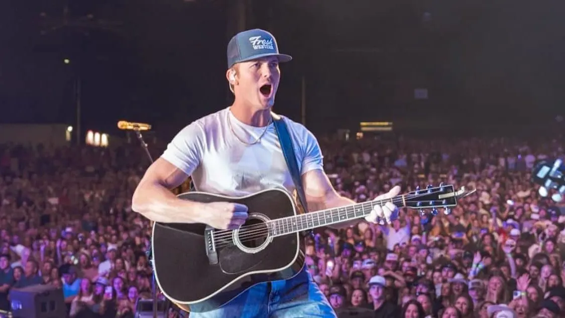 Parker McCollum Reflects on a Year of Magic, Music, and... Deer Season?