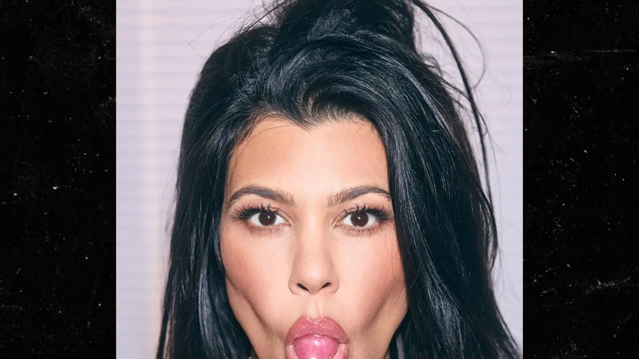 Kourtney Kardashian's Sweet Take on Vaginal Health: Lemme Purr Lollipops!