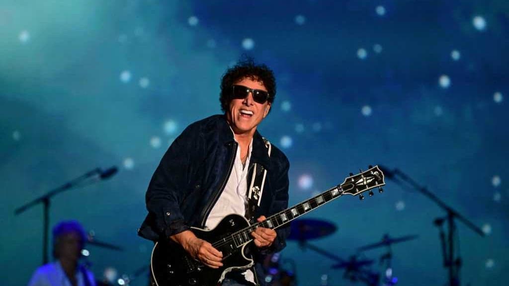 Journey’s Last Ride: Get Ready to Rock One Last Time in Sacramento!