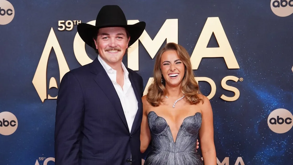 Zach Top and Amelia Taylor: Country’s Hottest Couple Steals the Spotlight at the CMA Awards!