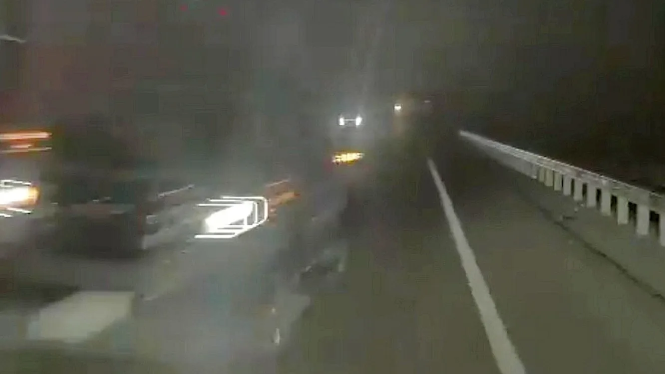 Life-Saving Swerve: How a Tesla Cybertruck Averted Disaster at 75mph