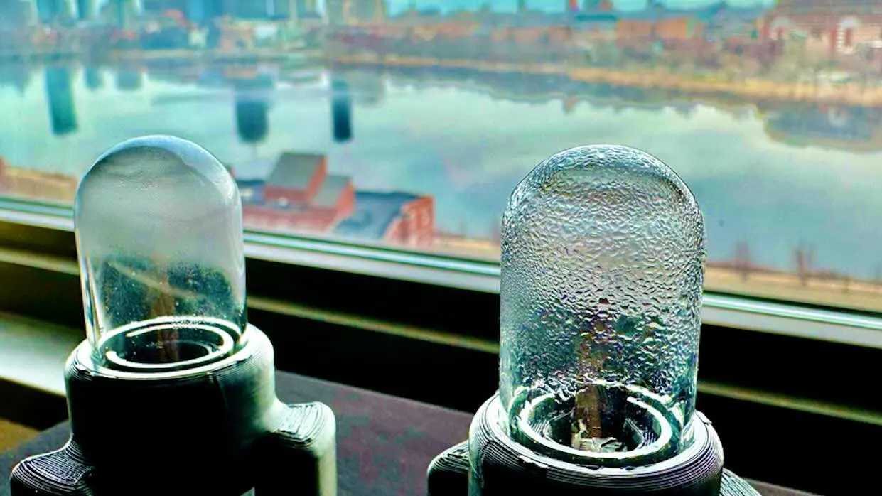 Shaking Things Up: How MIT's New Device Turns Air into Drinkable Water in Minutes!