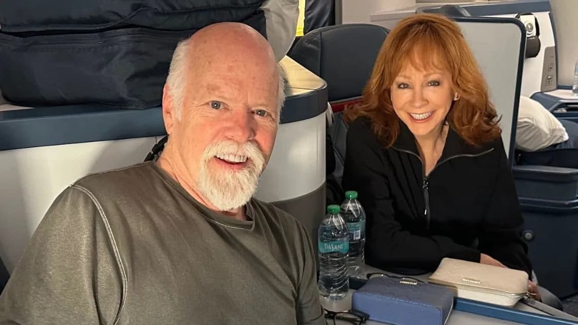 Reba McEntire and Rex Linn: Love Blossoms on Set of Happy’s Place!