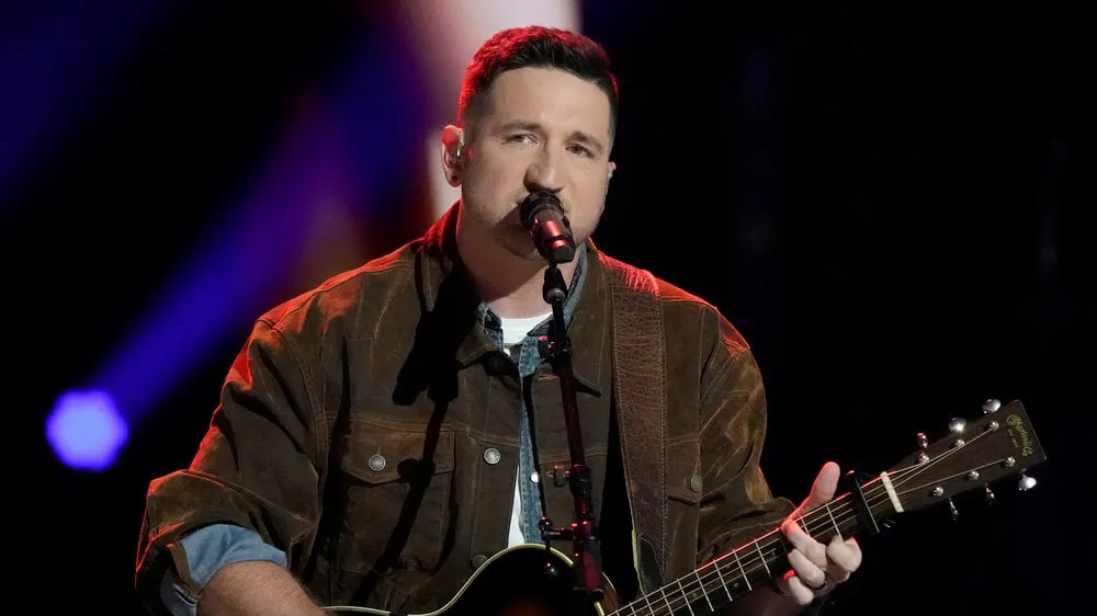 Rob Cole’s Emotional Performance Leaves The Voice Judges Speechless!
