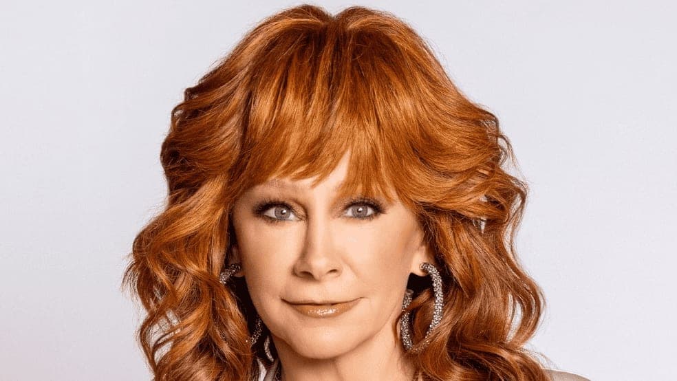 Reba McEntire Lights Up Rockefeller Center: What to Expect from This Year’s Christmas Spectacle!
