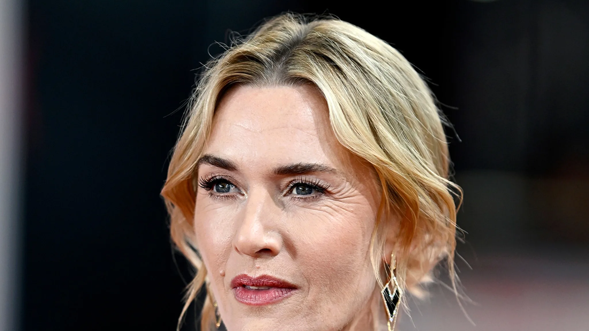 Kate Winslet's Bold Stand Against Beauty Obsession: Is Plastic Surgery Losing Its Appeal?