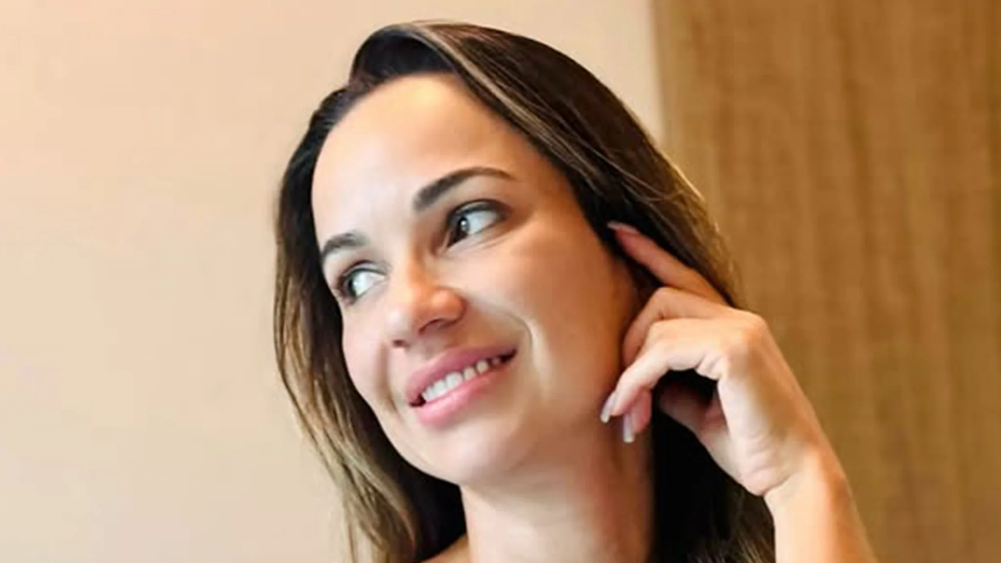 Tragedy Strikes: Influencer Aline Cristina Dalmolin Dies in Devastating Car Crash