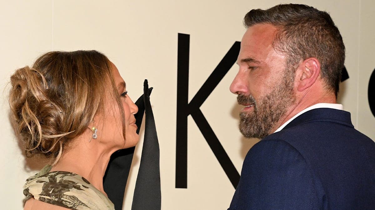 Bennifer's Red Carpet Reunion: When Hollywood's Exes Make Magic Again!