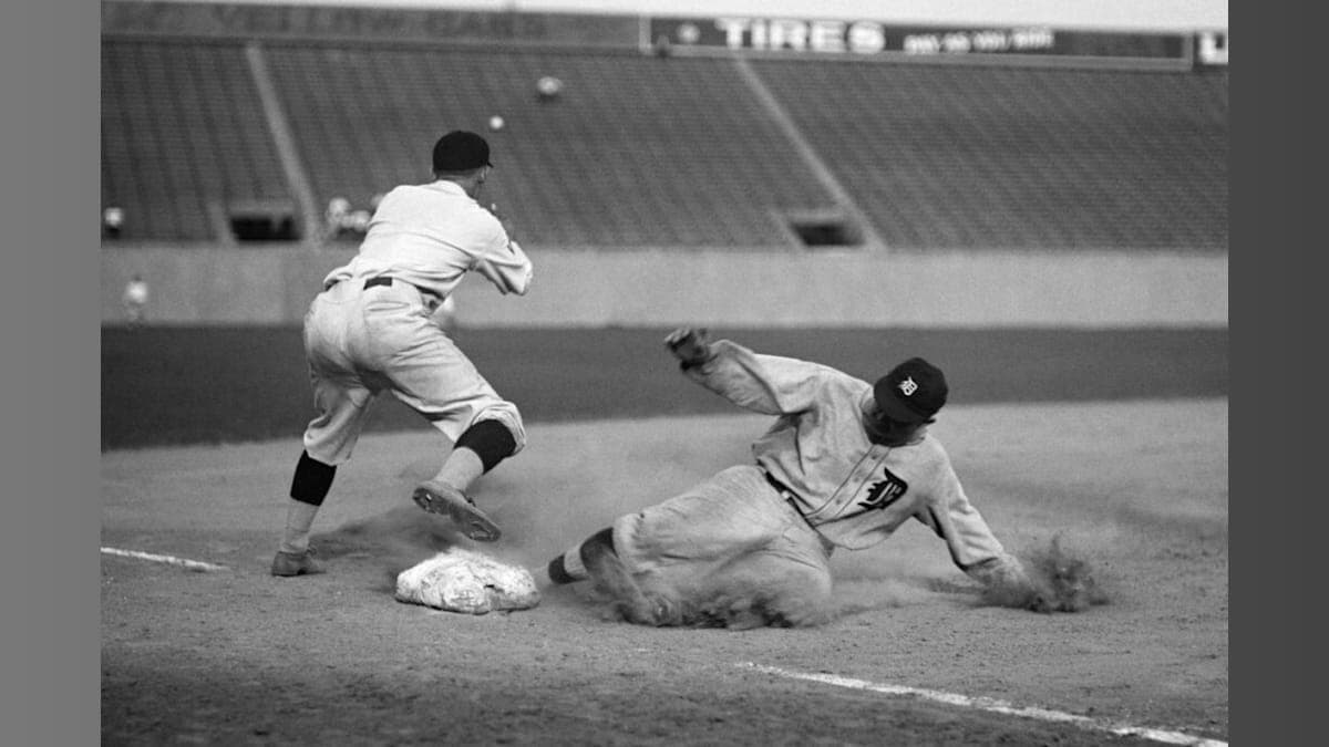 Ty Cobb's Daring Home Steal: The Day Baseball Became a Mind Game