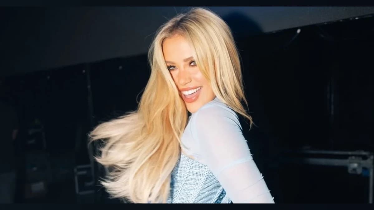 Megan Moroney’s AM I OKAY? Tour: Relive the Magic on Her New Live Album!