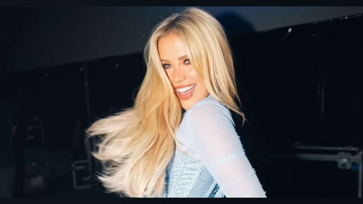 Megan Moroney’s AM I OKAY? Tour: Relive the Magic on Her New Live Album!