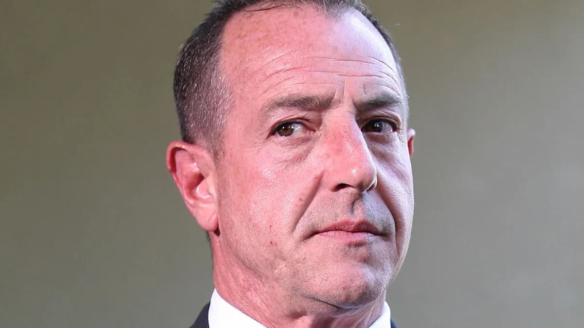 Michael Lohan's Early Release: A Family Saga Full of Twists and Drama!
