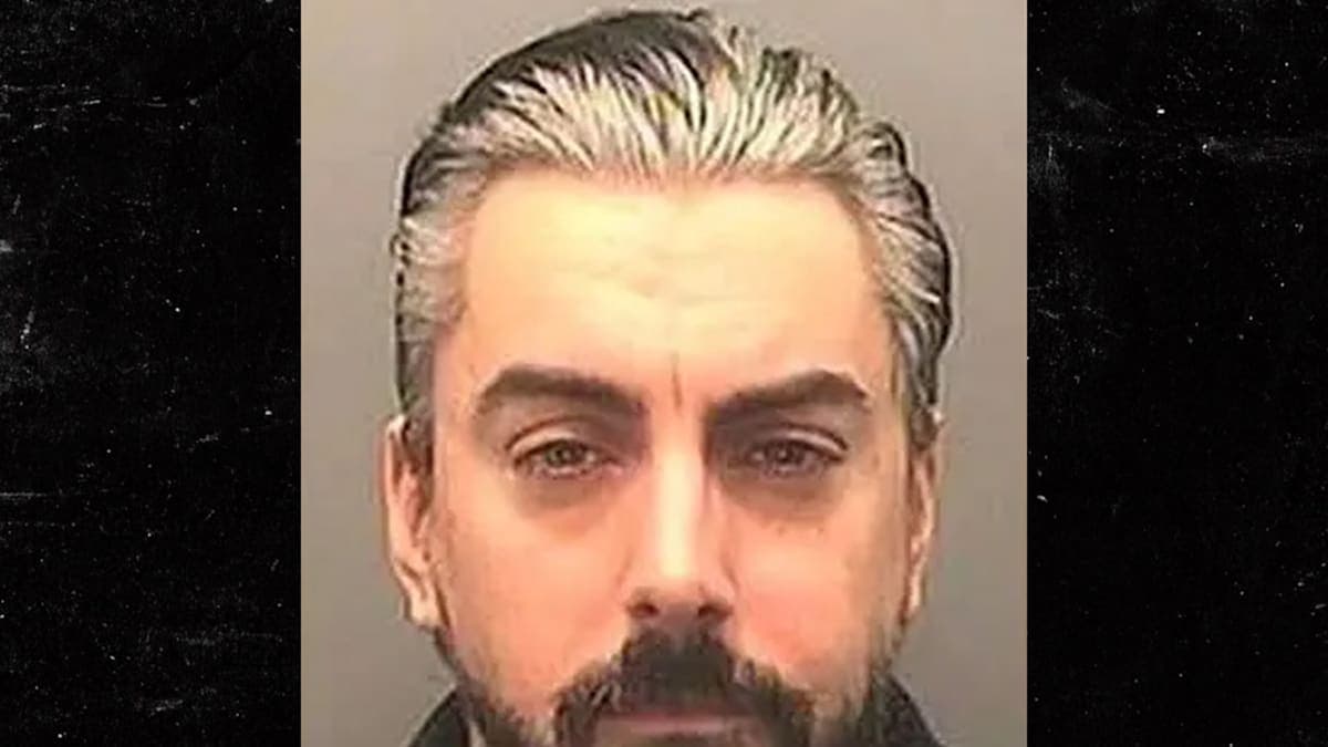 Trouble Behind Bars: The Shocking Death of Lostprophets Singer Ian Watkins