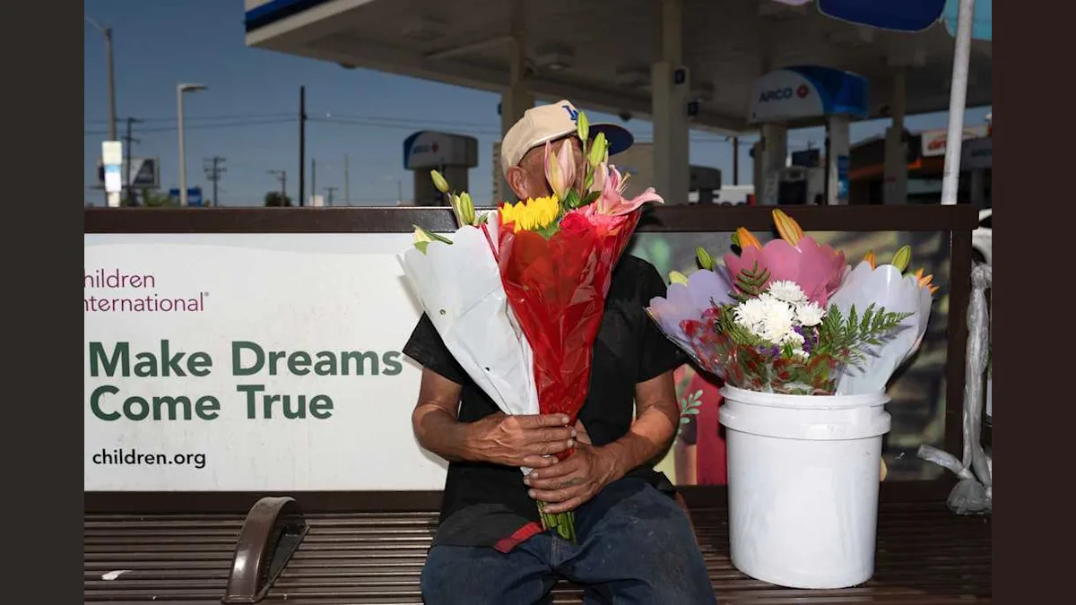 California's New Law Keeps Street Vendors Safe from Immigration Agents – Find Out How!