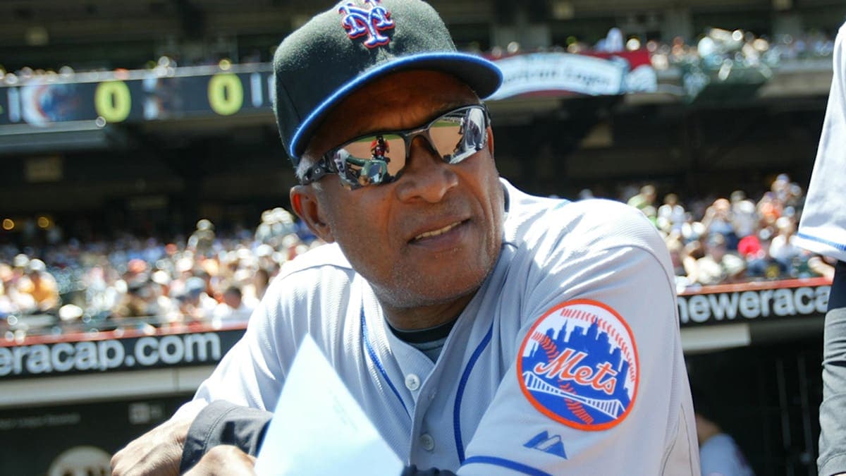 Remembering Sandy Alomar Sr.: A Legacy Beyond the Diamond