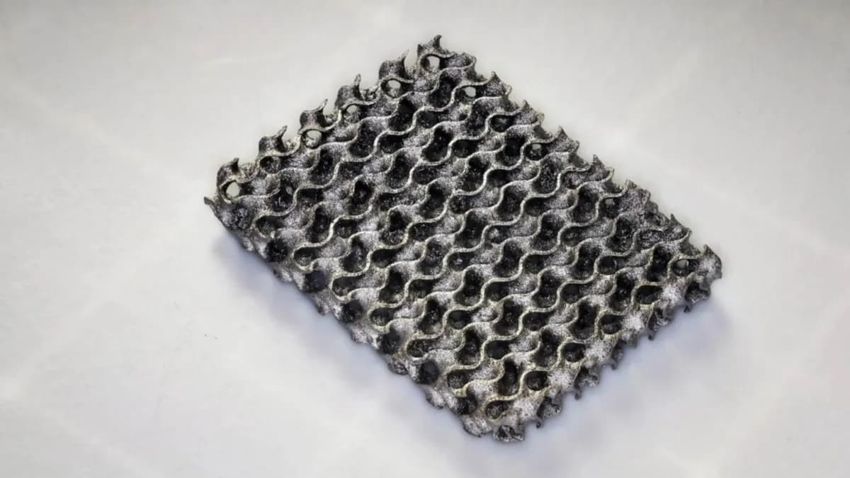 Metal Grown in Gel: The New Frontier of Manufacturing?