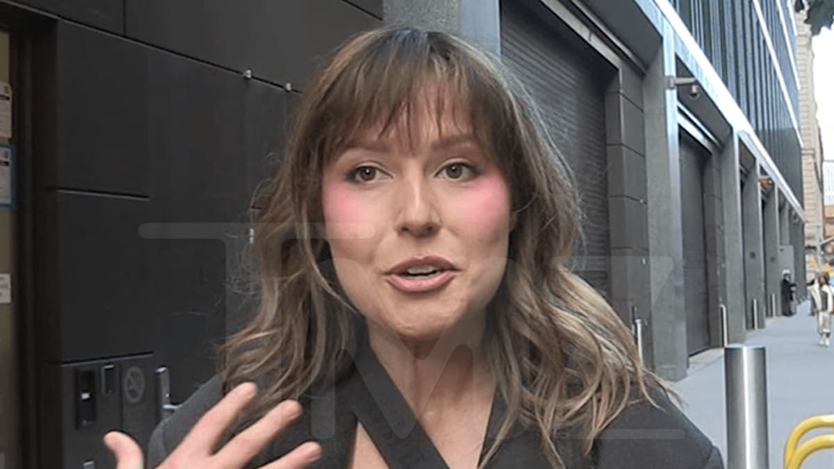 Katie Thurston's Amazing Take on Cancer and Viral Rumors: The Comedic Comeback