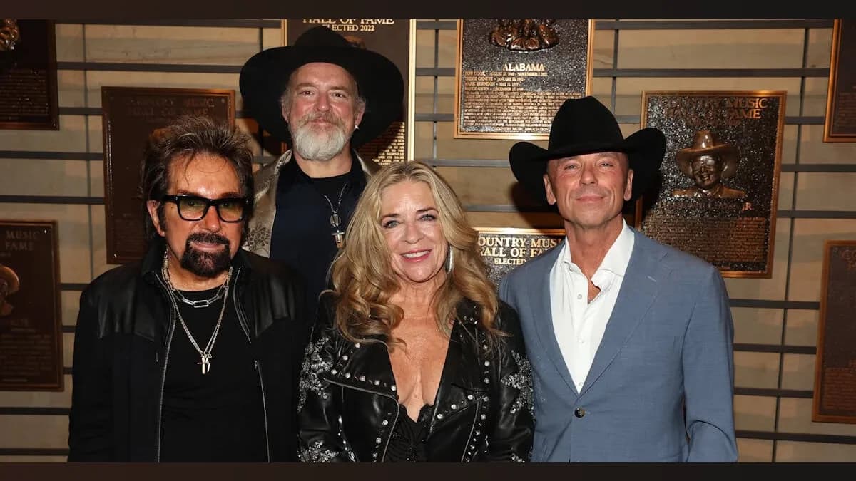 Three Country Legends: One Night, Infinite Emotion at the Hall of Fame