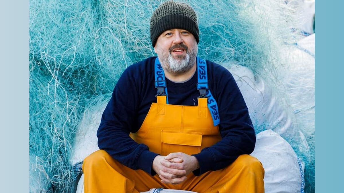 From Ocean Waste to 3D Printing: This Fisherman is Casting a Greener Future!