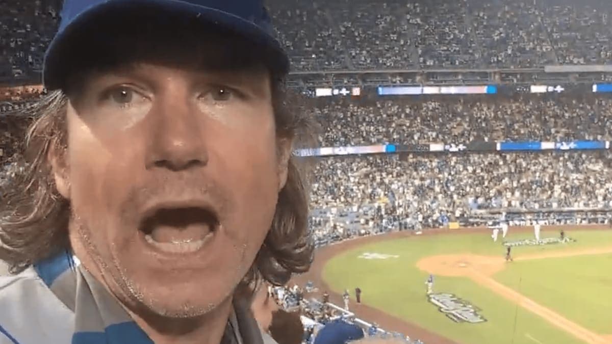When Nature Calls: Jerry O'Connell's Hilarious 18-Inning World Series Dilemma