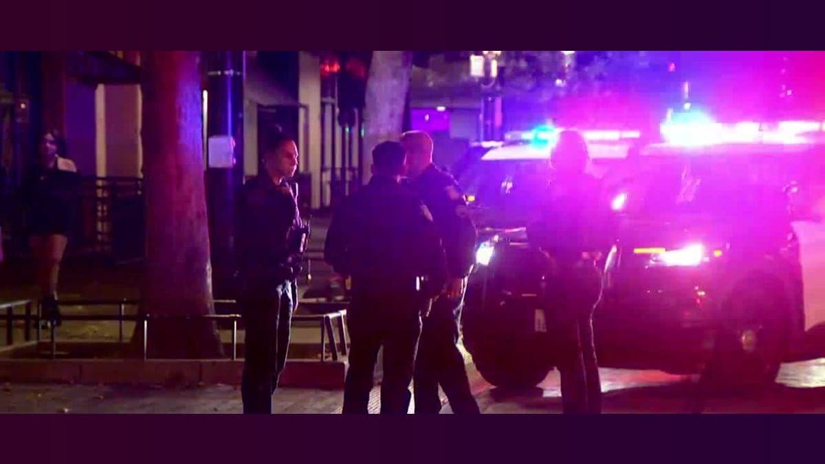Convenience Store Chaos: Woman Stabbed in Downtown Sacramento!