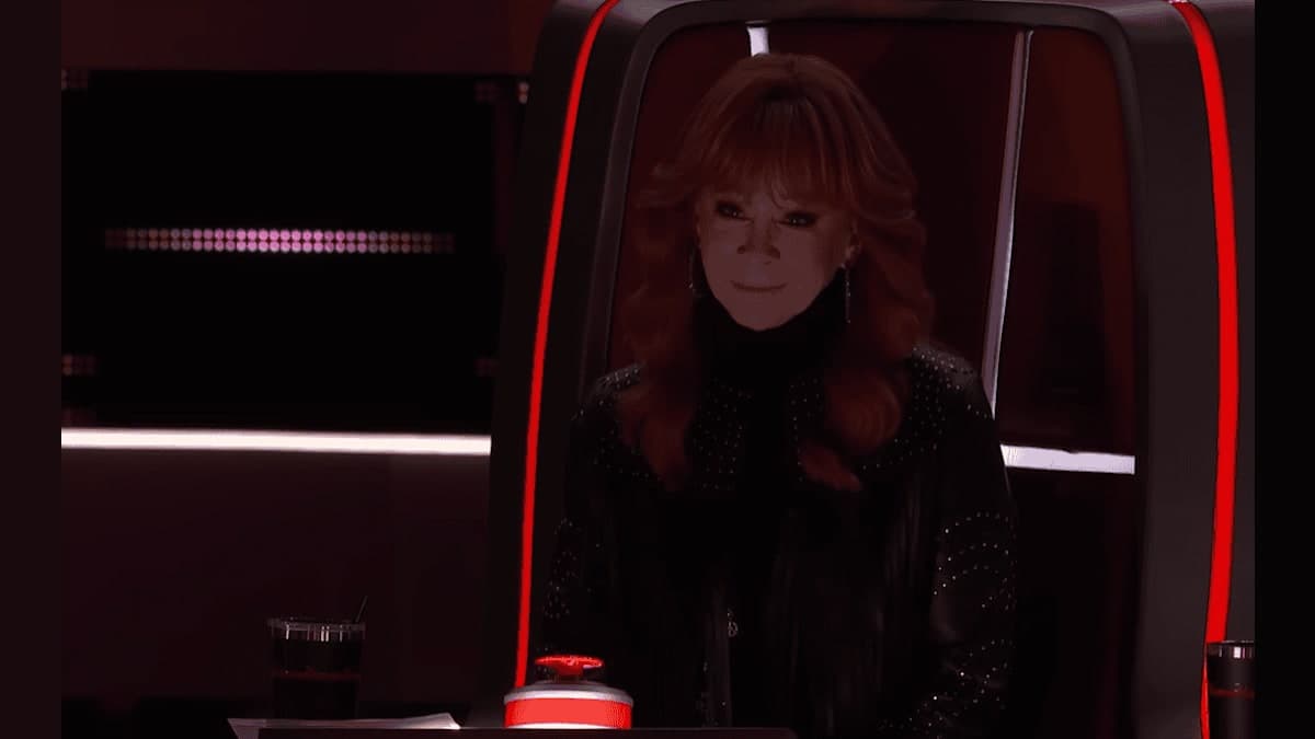 Reba McEntire's Emotional Moment on The Voice: A Heartfelt Tribute to Loss and Love