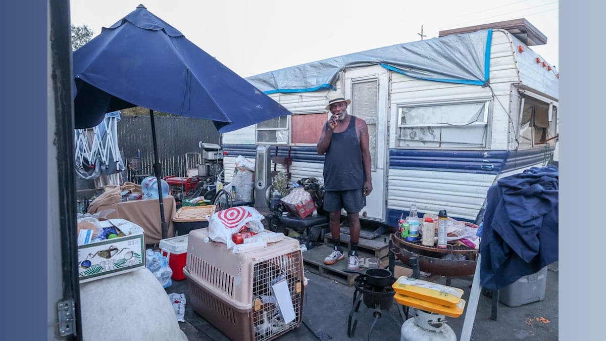 Sacramento's Food Safety Net Ready to Snap: 270,000 Residents at Risk!