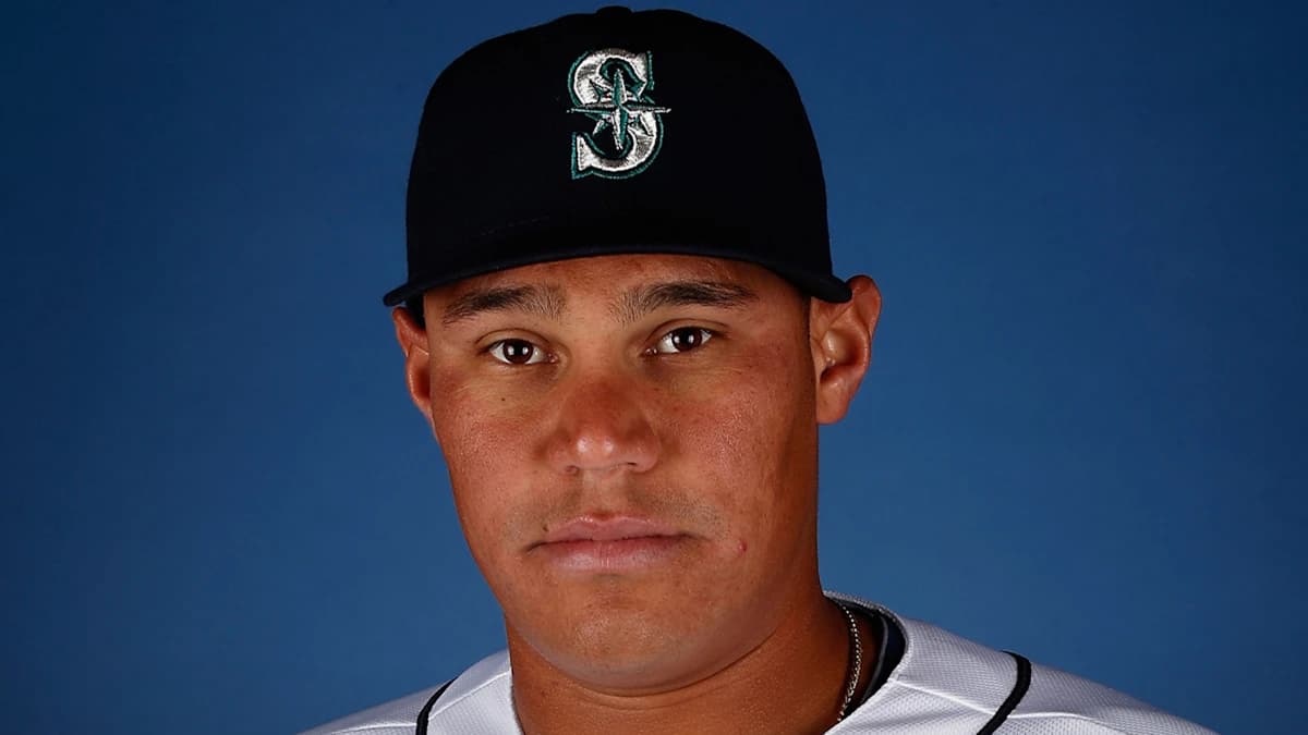Heartbreak for Baseball: Yoervis Medina's Untimely Passing at 37