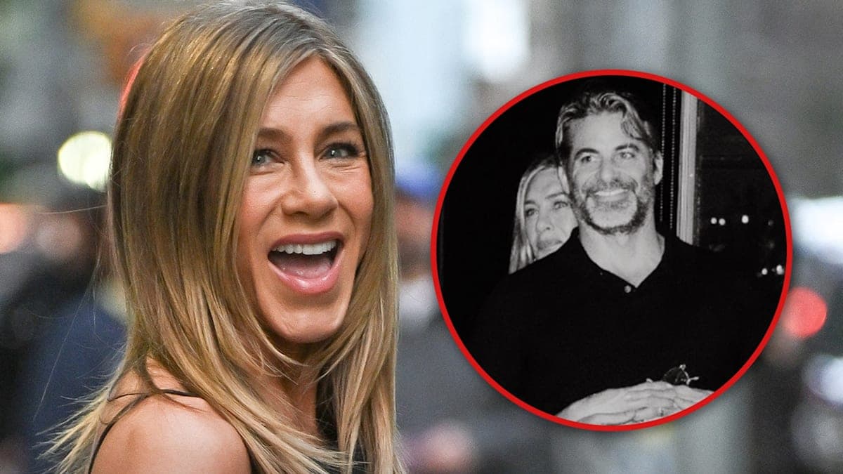 Jennifer Aniston’s Love Life Gets an Instagram Makeover: Meet Jim Curtis!