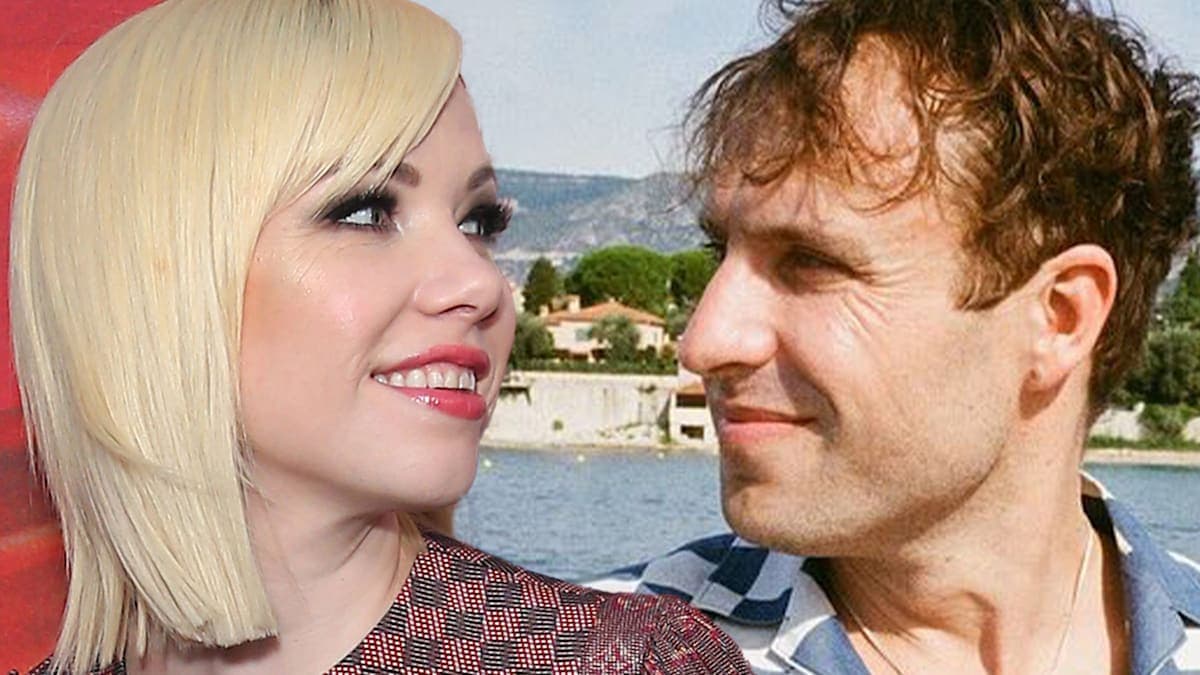 Carly Rae Jepsen's Newest Hit: Baby on Board!