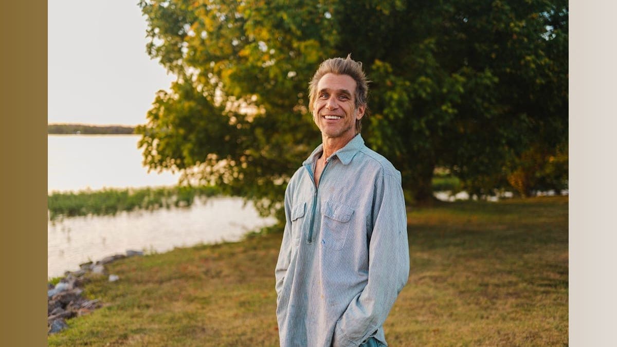 Todd Snider's Tour Hits a Snag: Assault Forces Cancellation, But His Spirit Remains Unbroken!