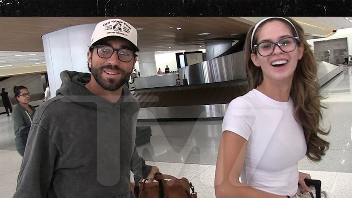 Joey Graziadei Runs the NYC Marathon—But When’s the Wedding?