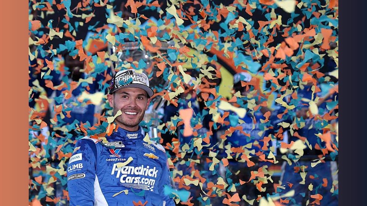 Elk Grove Revvs Up for Kyle Larson’s Victory Parade!