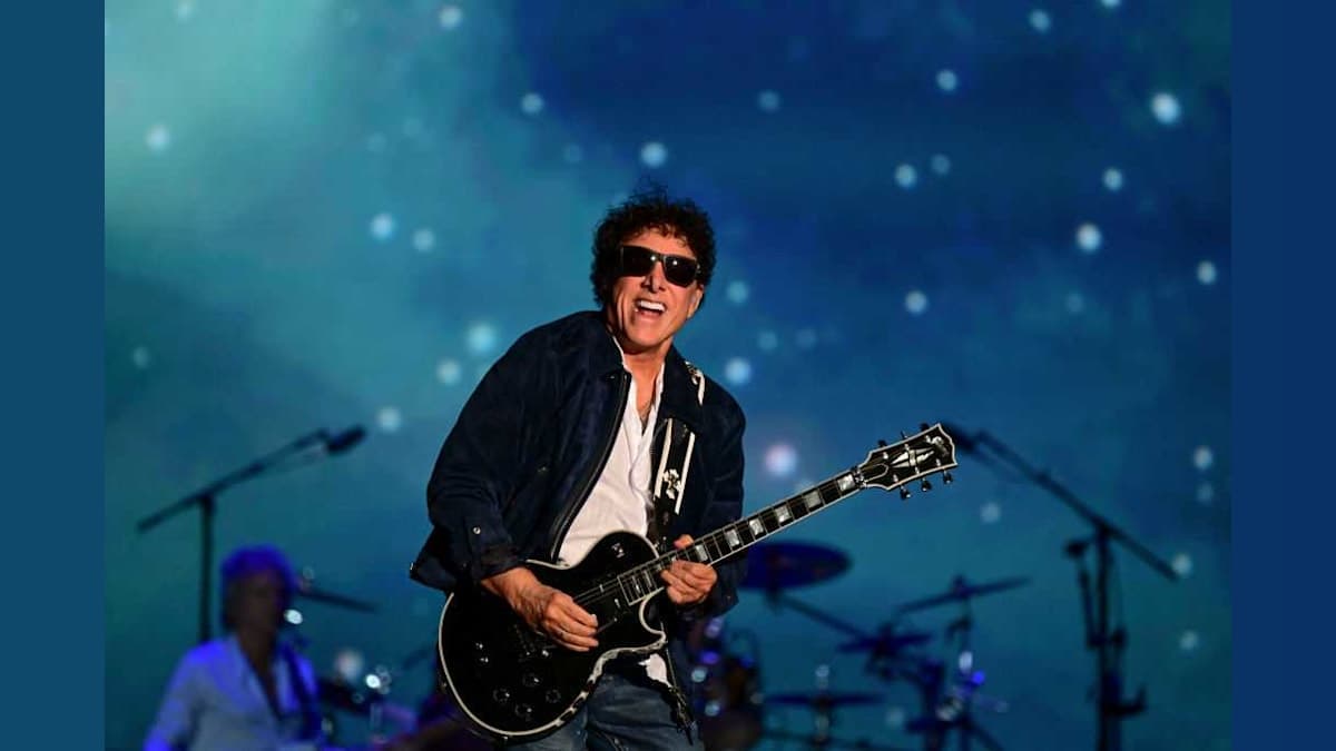 Journey’s Last Ride: Get Ready to Rock One Last Time in Sacramento!