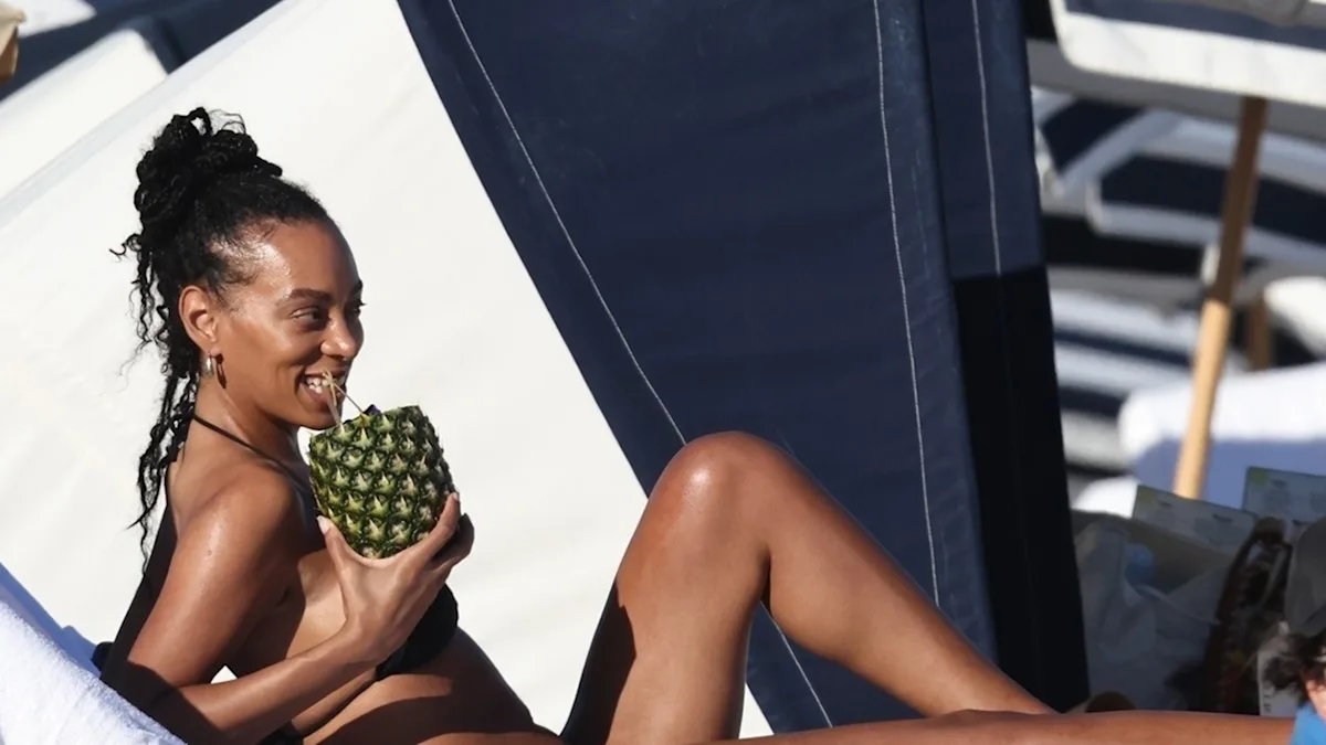 Solange Knowles Soaks Up the Sun: New Love and Pineapple Drinks in Miami!