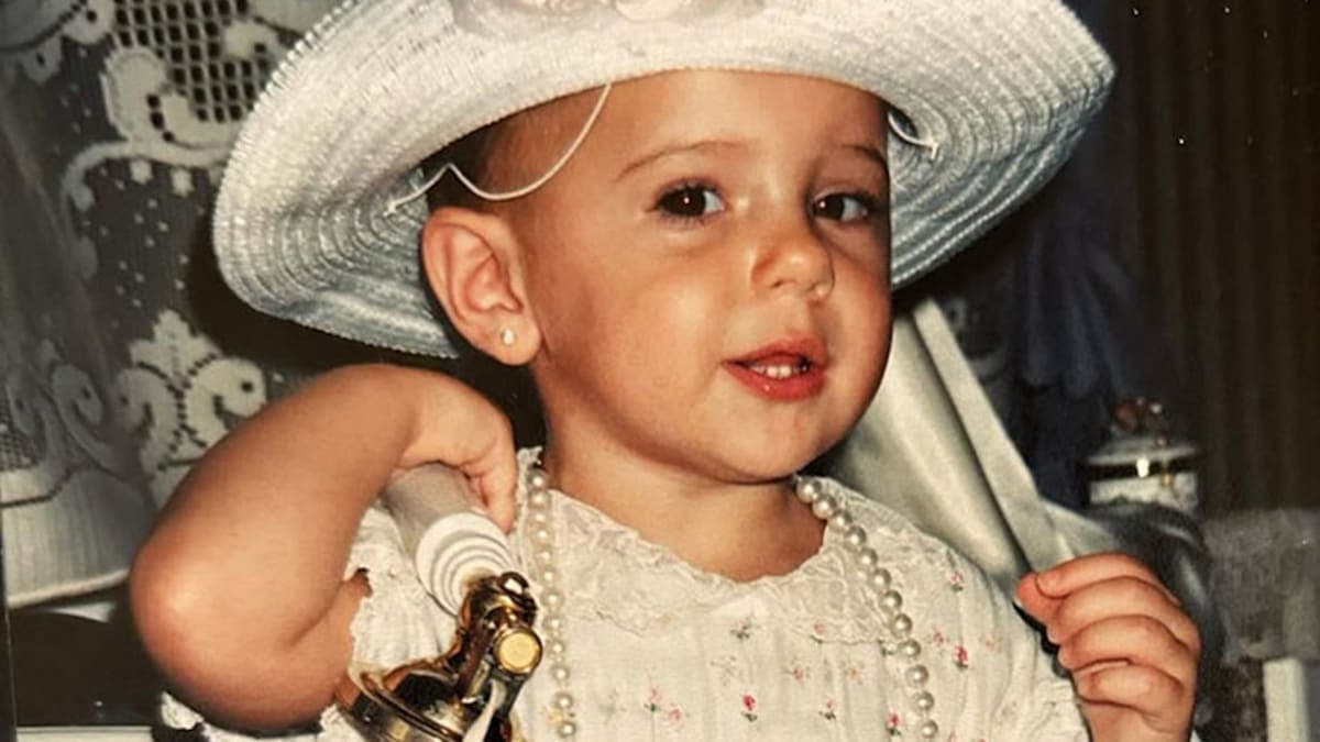 From Pearls to Peach: Guess Who This Fashionista Turns Out to Be!