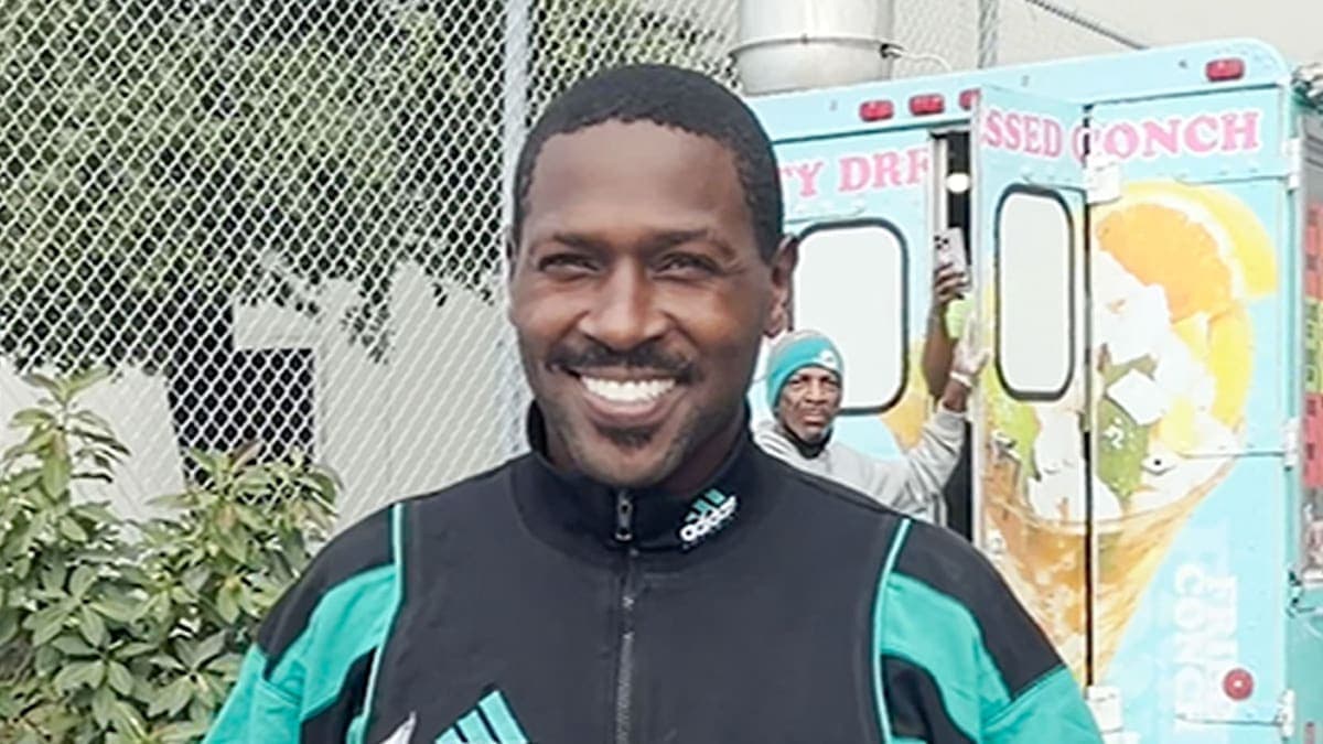 Antonio Brown Back on the Streets: Bond Posted, Drama Ensues!