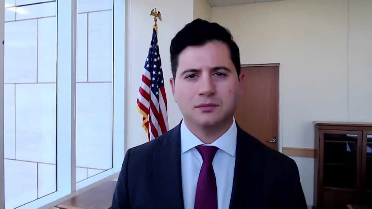 Feds vs. California: The Mask Wars Take Center Stage!