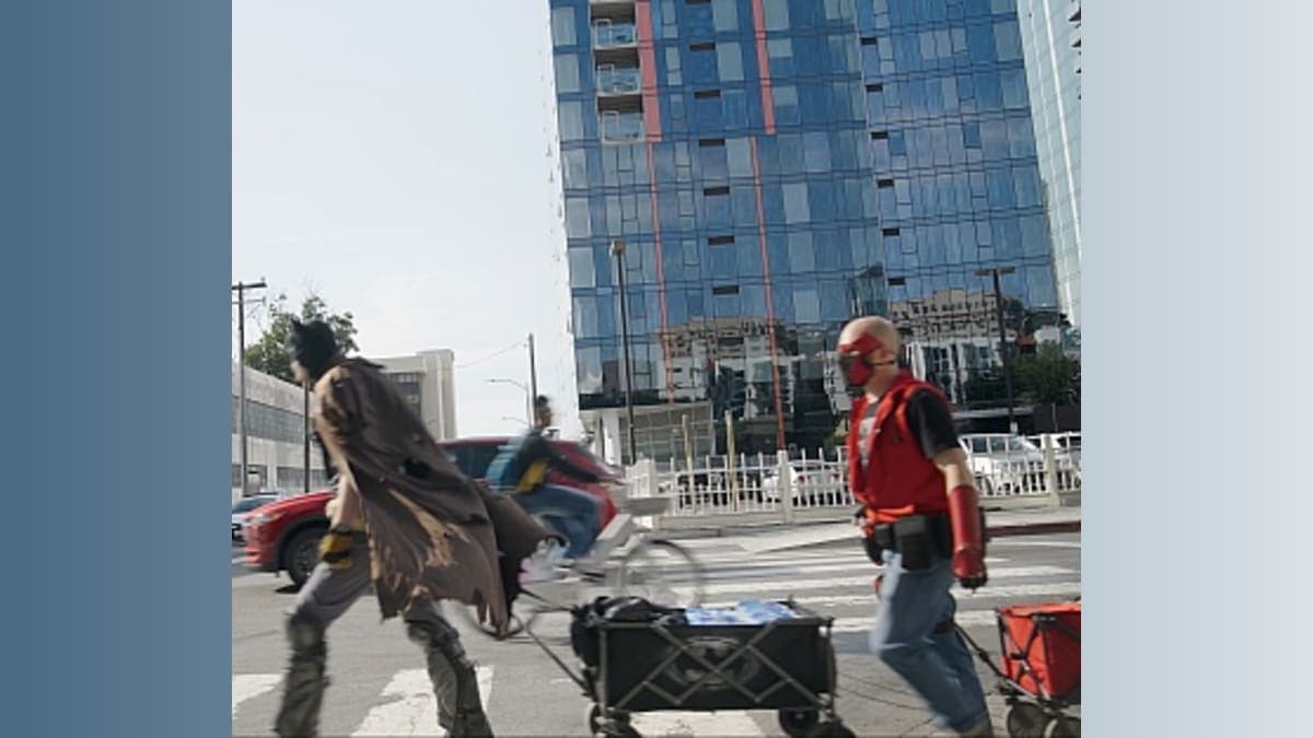 Silicon Valley Superheroes: Fighting Homelessness One Meal at a Time!