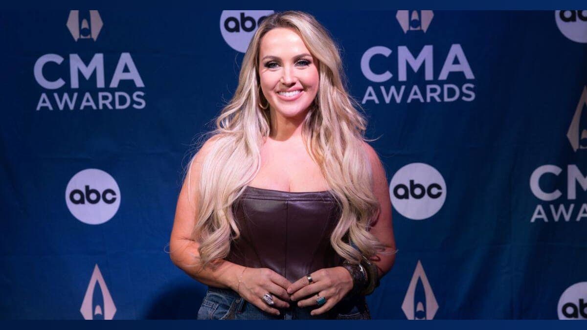 Priscilla Block's Romantic Red Carpet Debut: Love Lights Up the CMA Awards!
