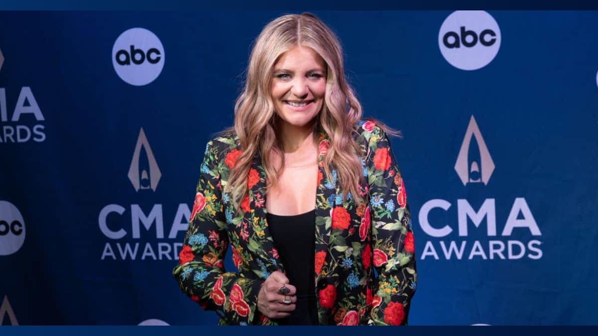 Lauren Alaina Preps for CMA Awards: Hosting Duties, Baby Talk, and Red Carpet Anticipation!