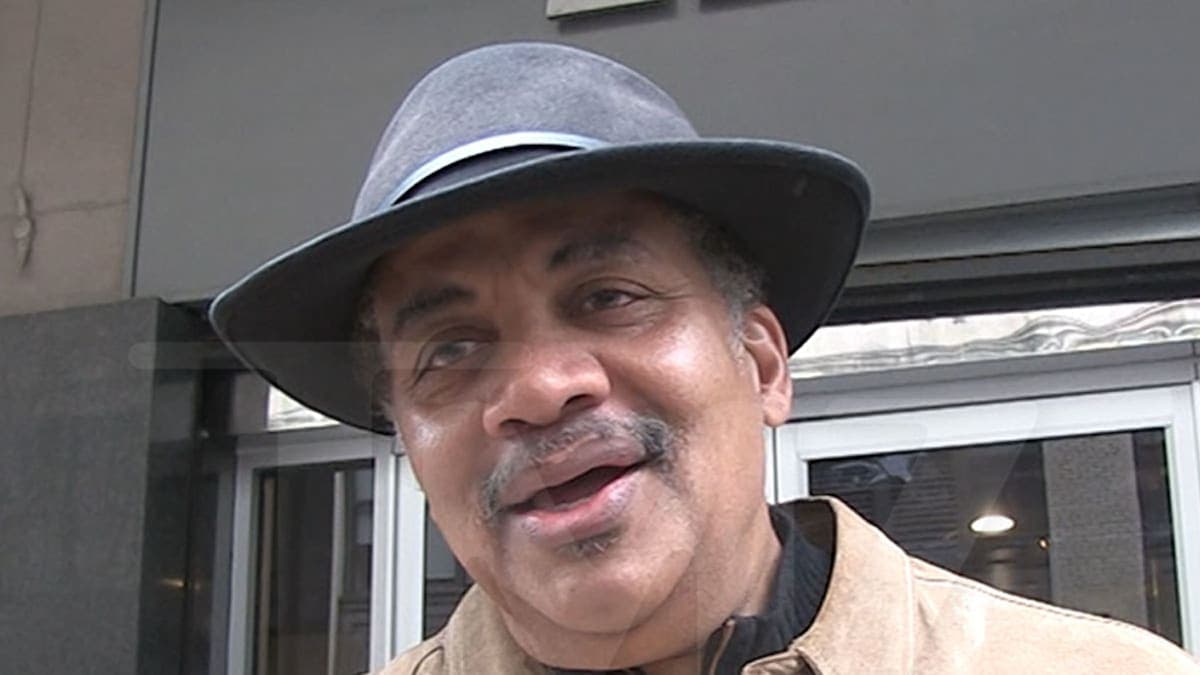 Is AI Really the Stand-Up Comic of the Future? Neil deGrasse Tyson Weighs In!