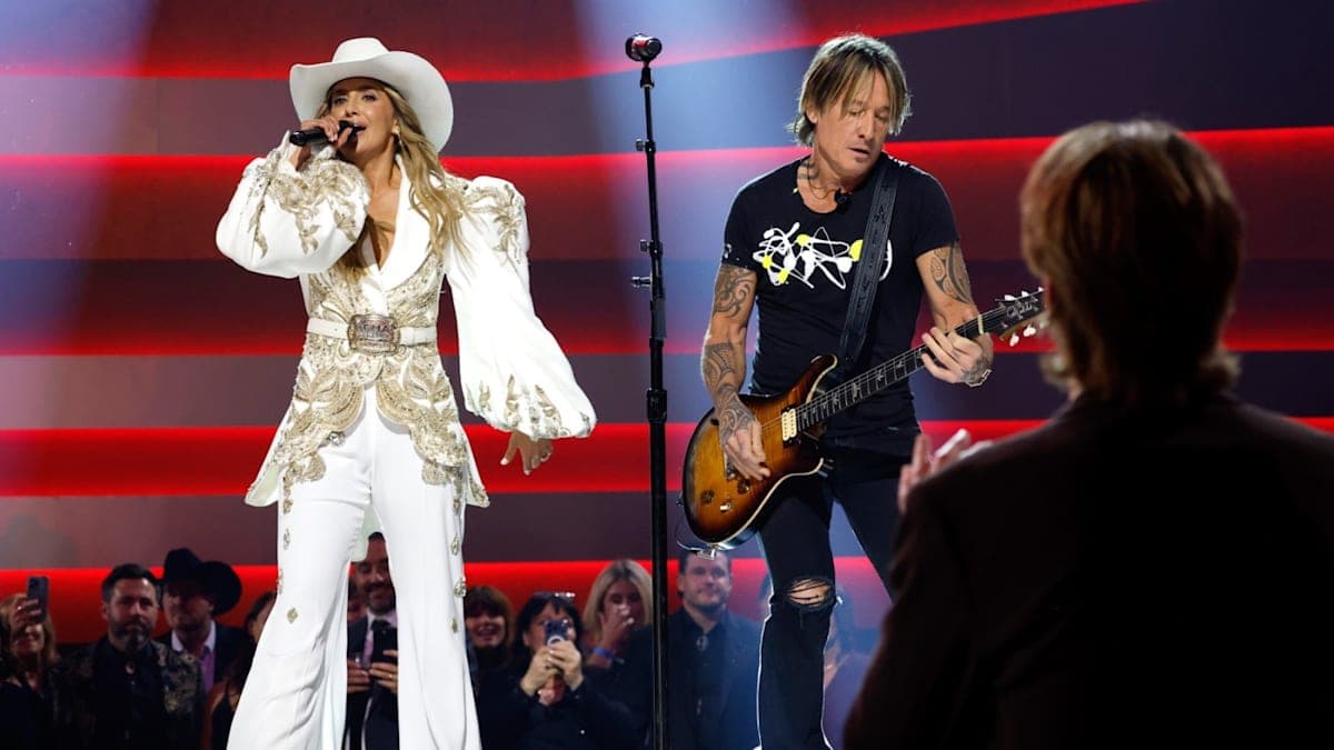 Lainey Wilson Lights Up the CMA Awards with a Showstopping Opening!